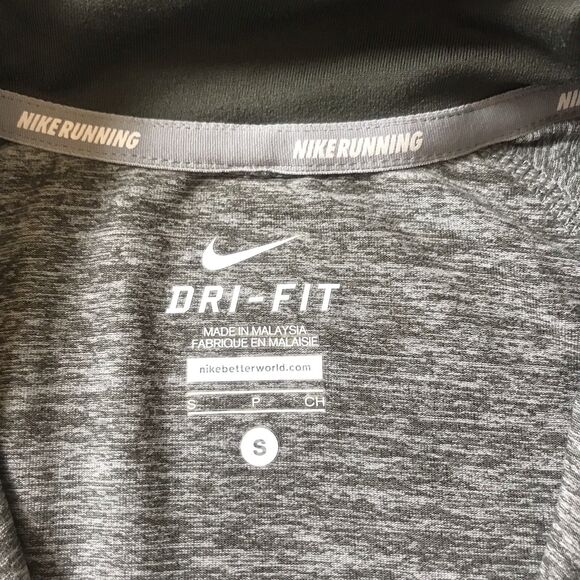 Nike Womens S Dri-Fit Element 1/4 Zip Running Jogging Reflective Gray 481320 Gym - Picture 3 of 11